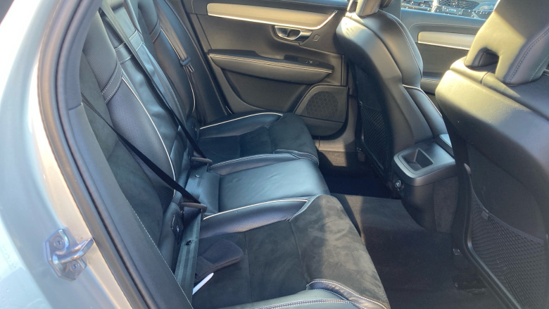 Volvo S90 2.0 D4 R DESIGN 4dr Geartronic Diesel Saloon